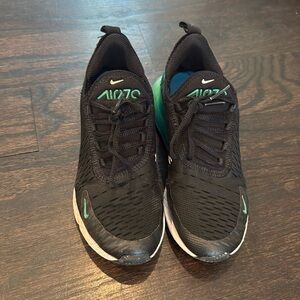 Boys Nike air max sneakers